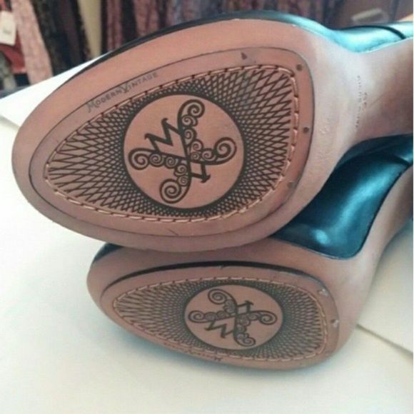 DESIGNER KNEE HIGH BOOTS LEATHER 4" HEEL SIZE 36 IT WOMENS 36 IT - Picture 4 of 10